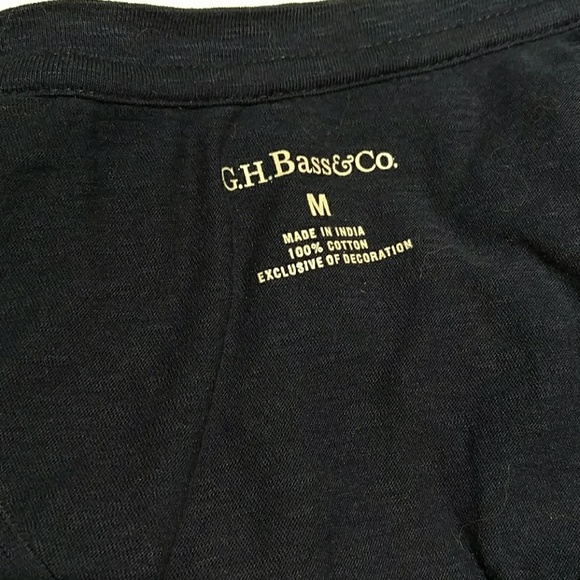 Bon Voyage G.H. Bass & Co V-Neck Shirt - Picture 5 of 5